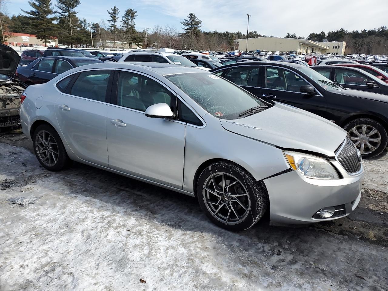 2015 Buick Verano - Image 4