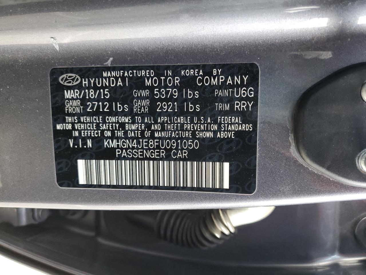 2015 Hyundai Genesis - Image 12