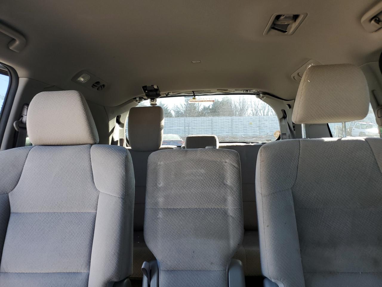 2016 Honda Odyssey - Image 10