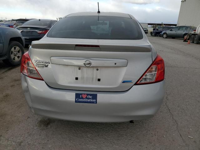  NISSAN VERSA 2013 Silver