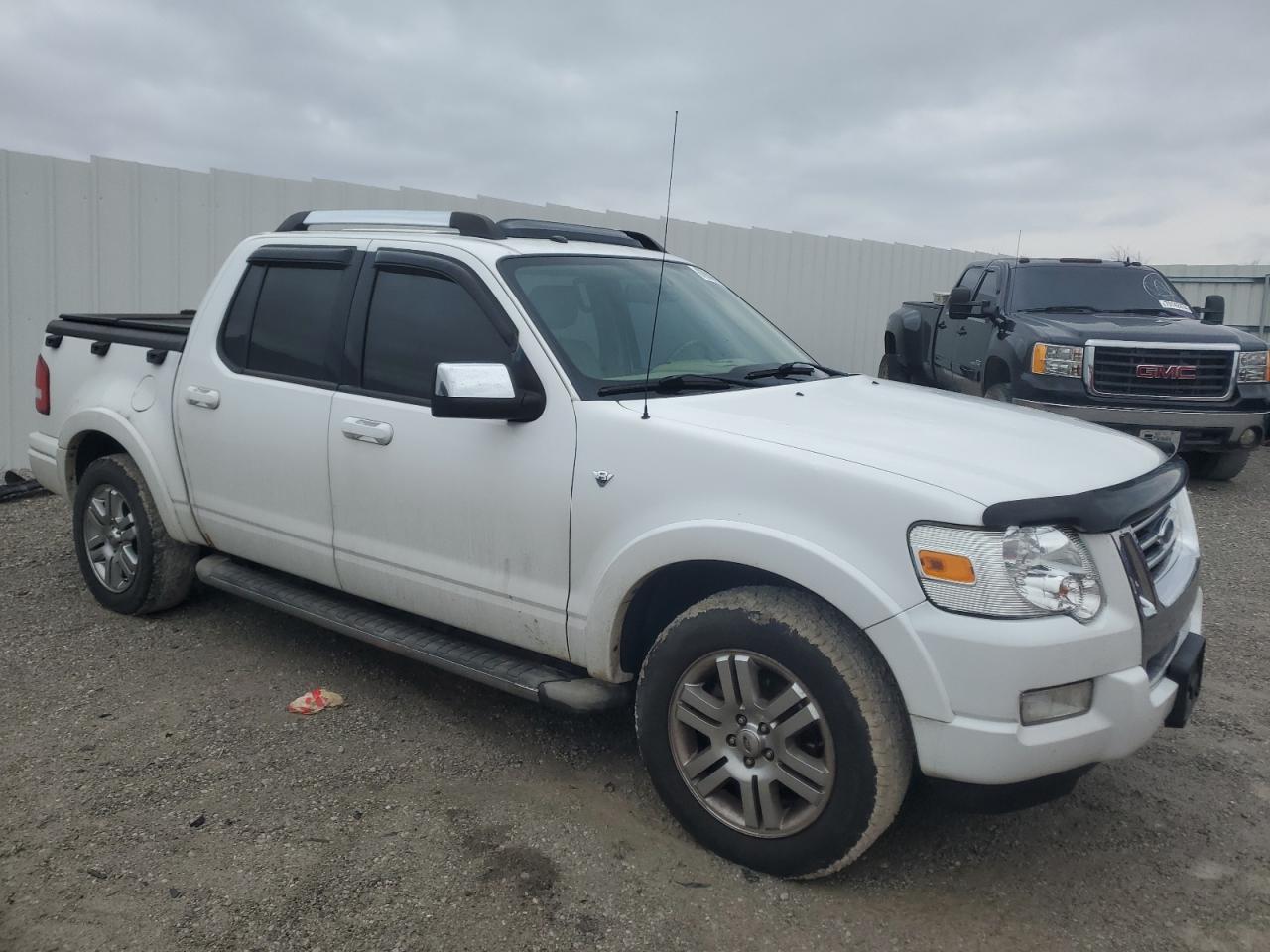 2007 Ford Explorer - Image 4