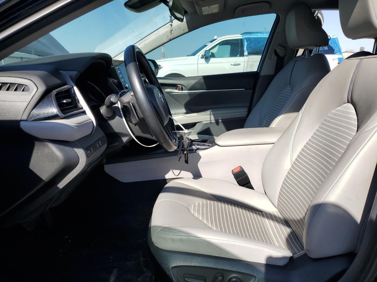 2023 Toyota Camry - Image 7
