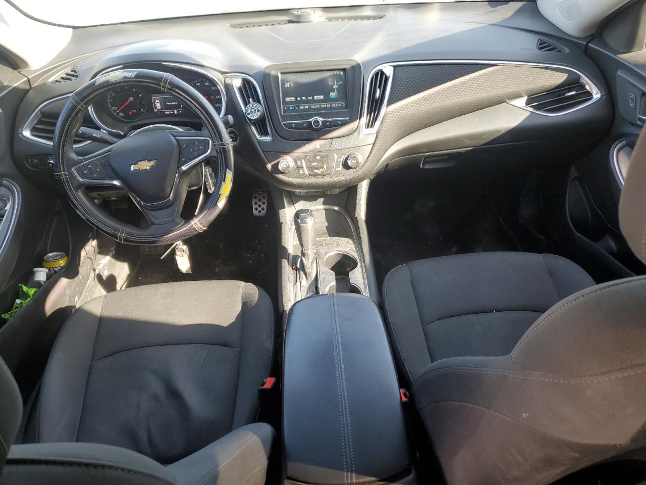 2016 Chevrolet Malibu - Image 8