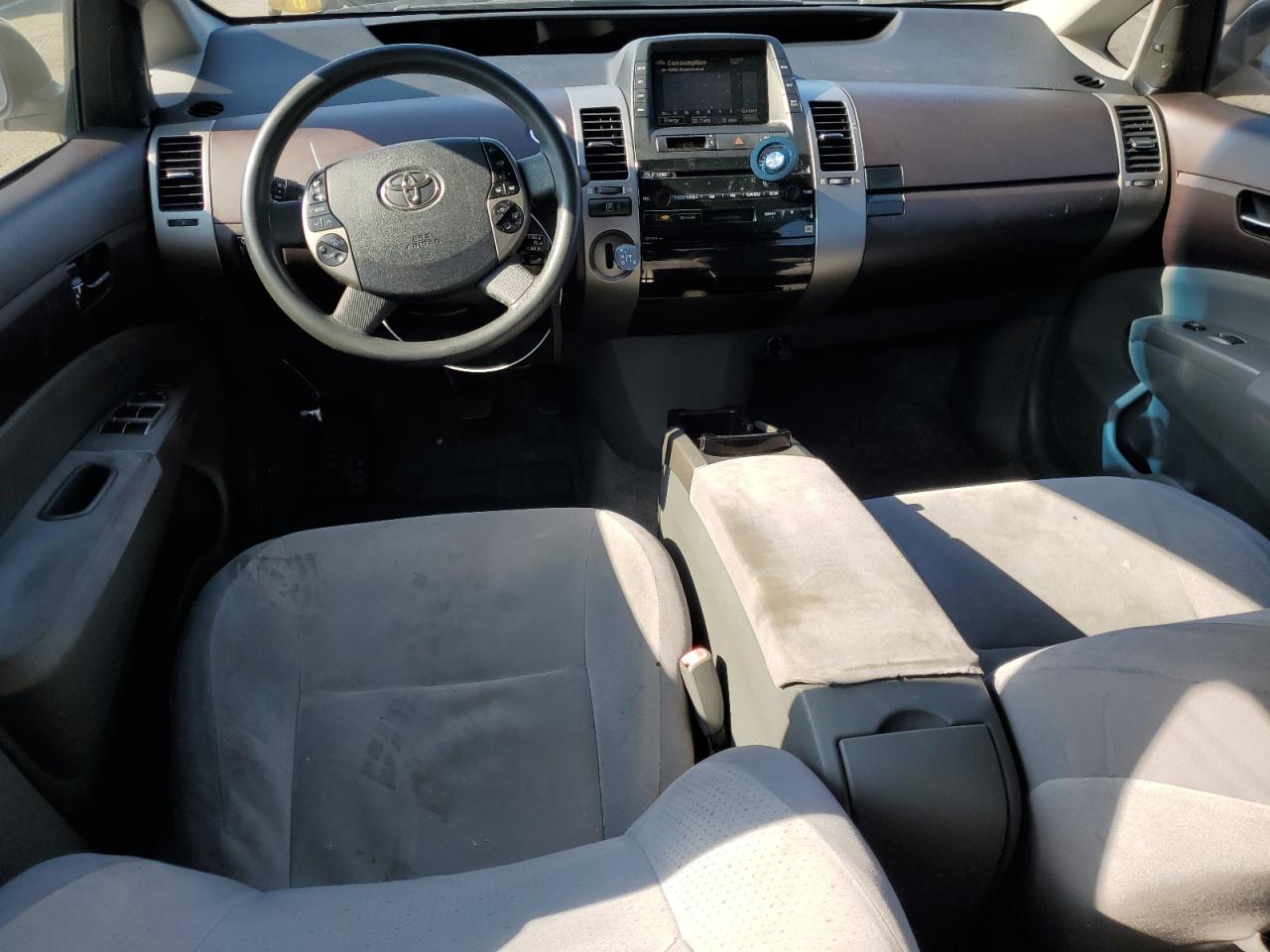 2005 Toyota Prius - Image 8