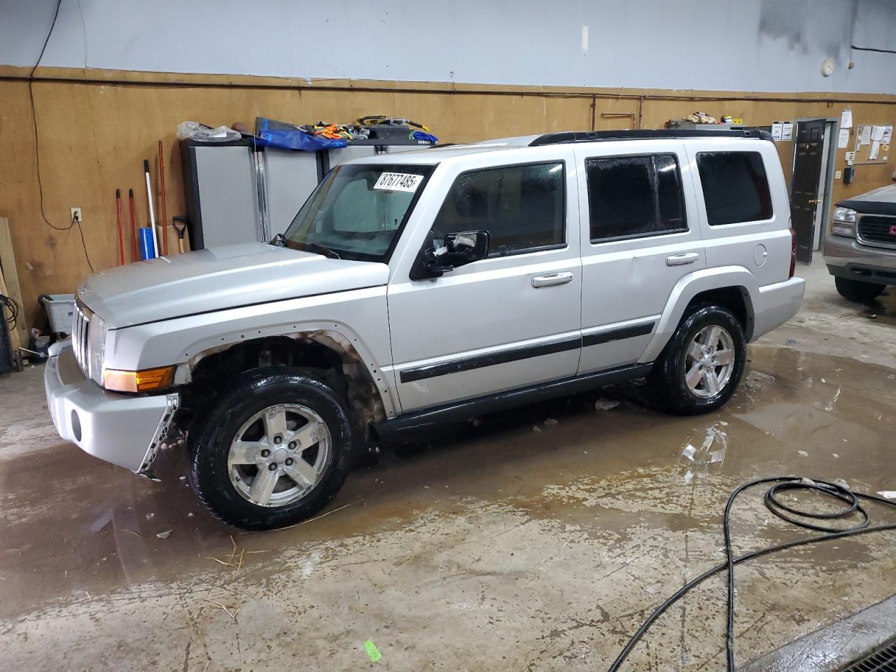 2008 Jeep Commander - Image 1