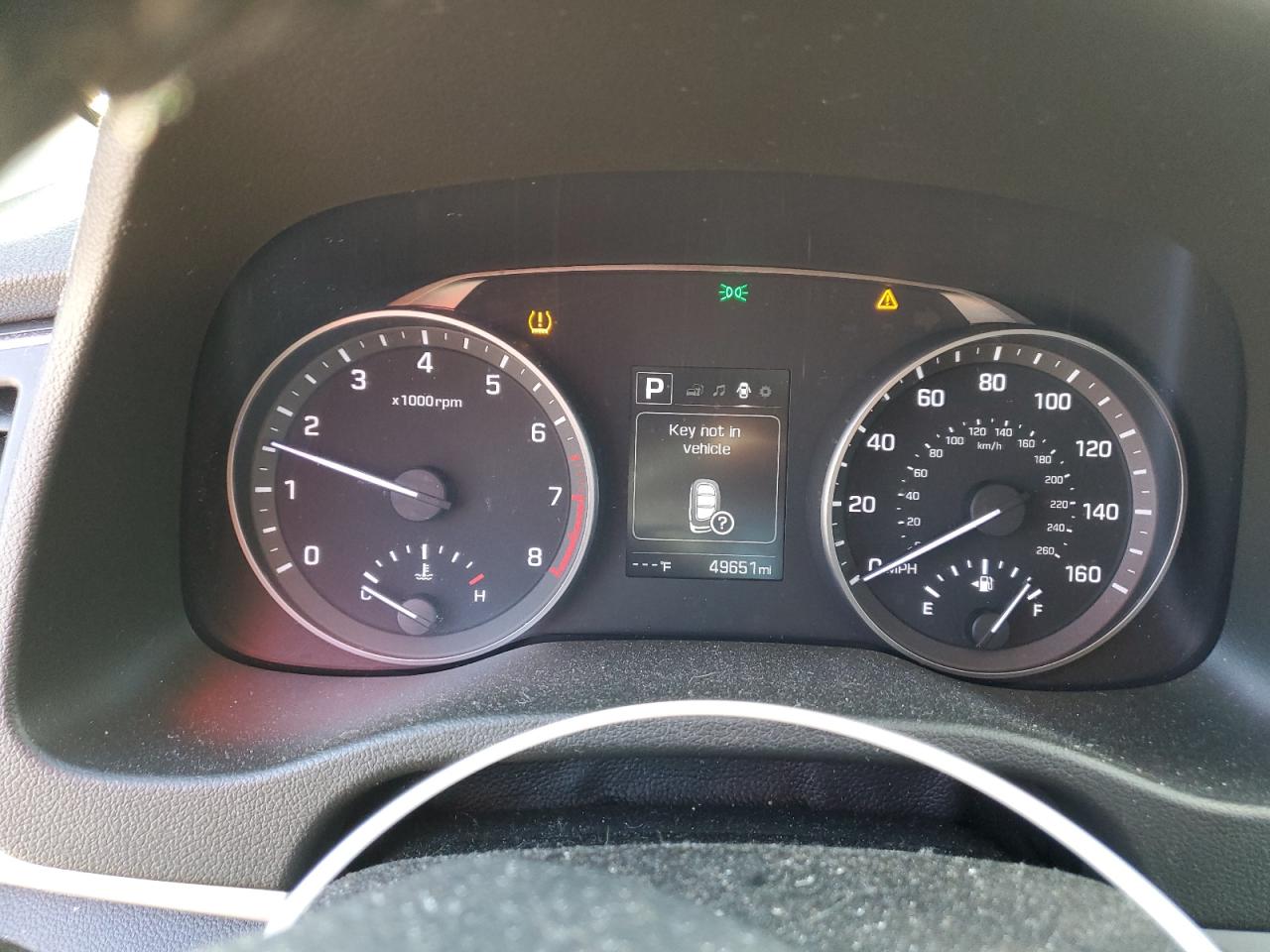 2018 Hyundai Elantra - Image 9