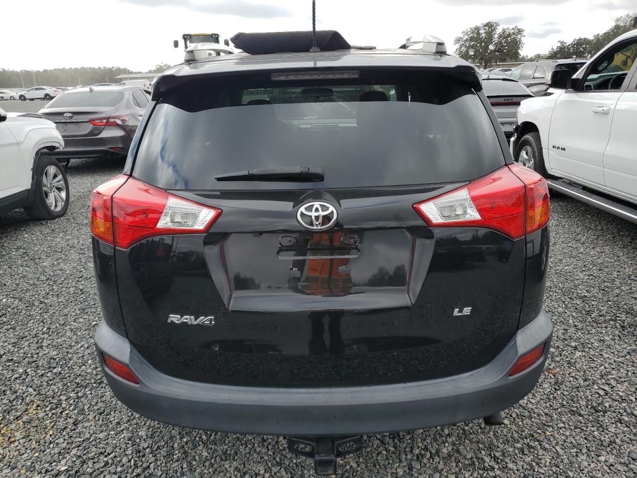 2015 Toyota RAV 4 - Image 6