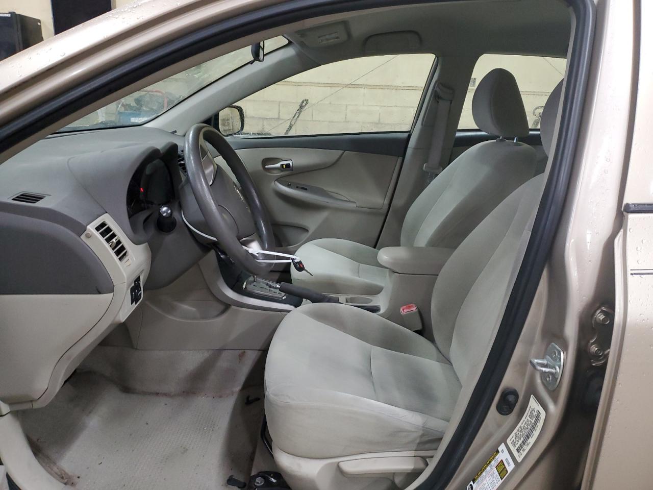 2010 Toyota Corolla - Image 7