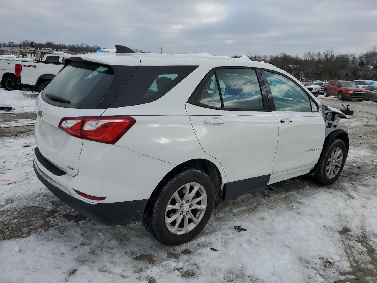 2018 Chevrolet Equinox - Image 3