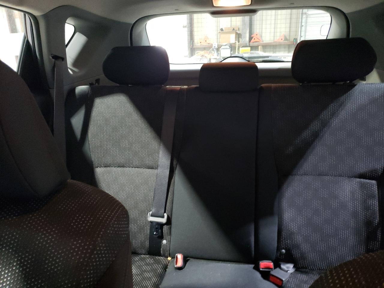 2009 Pontiac Vibe - Image 10