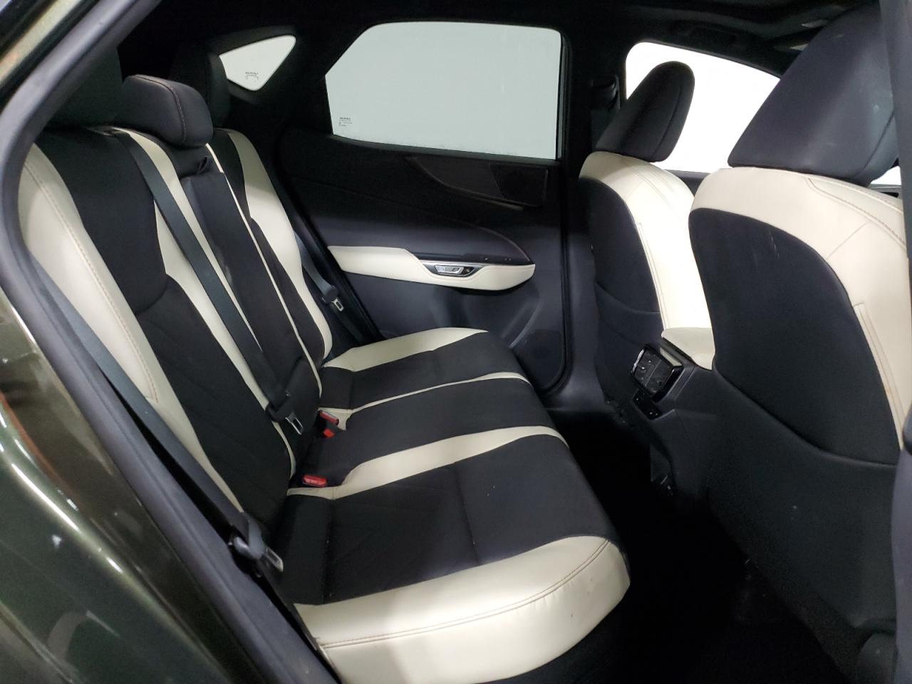 2023 Lexus NX - Image 11