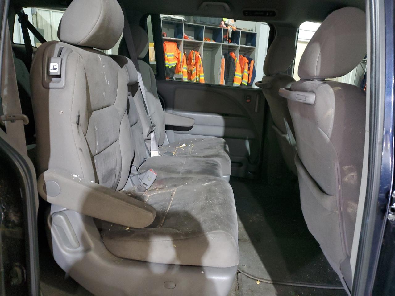 2008 Honda Odyssey - Image 11