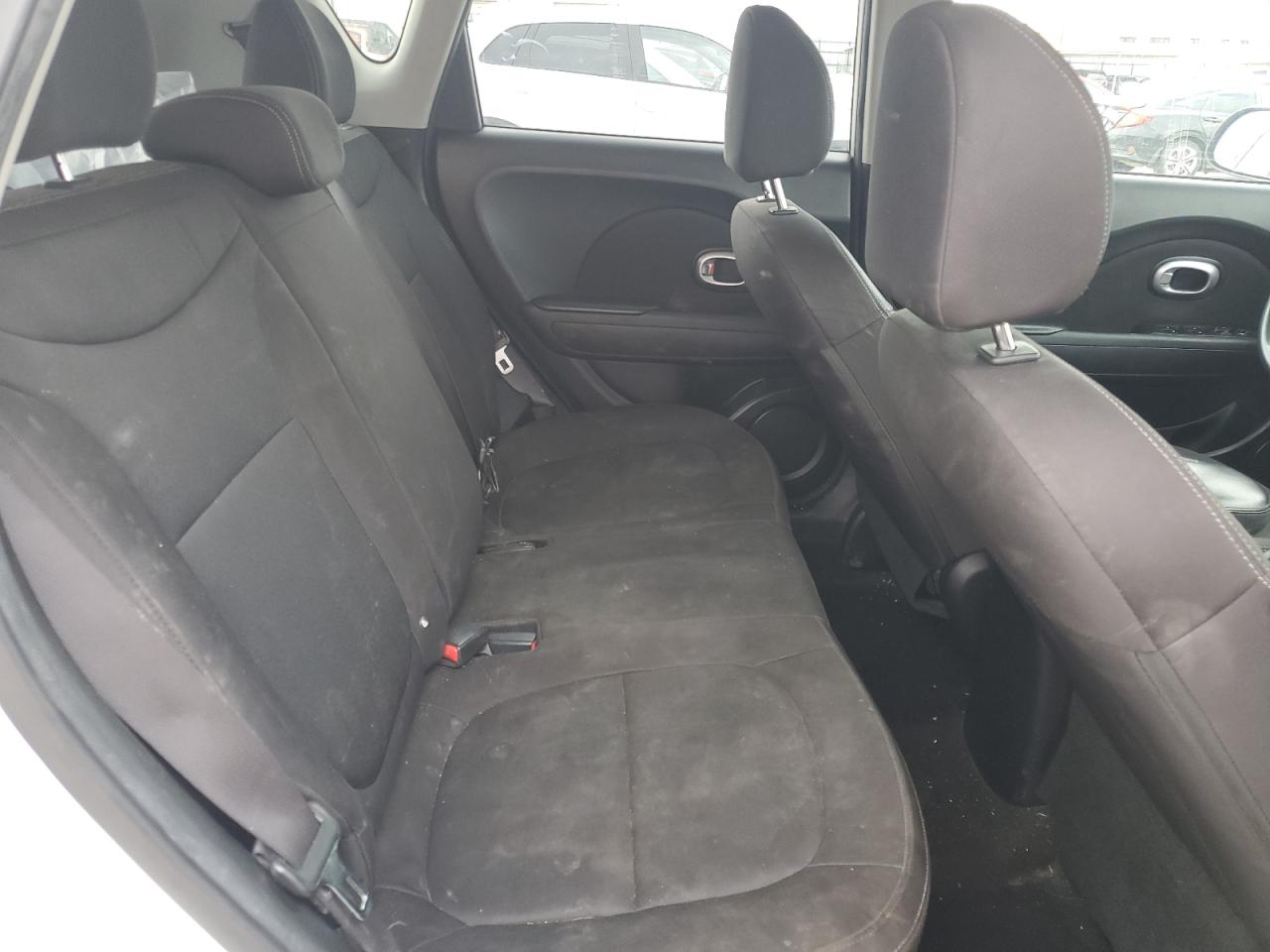 2016 Kia Soul - Image 12