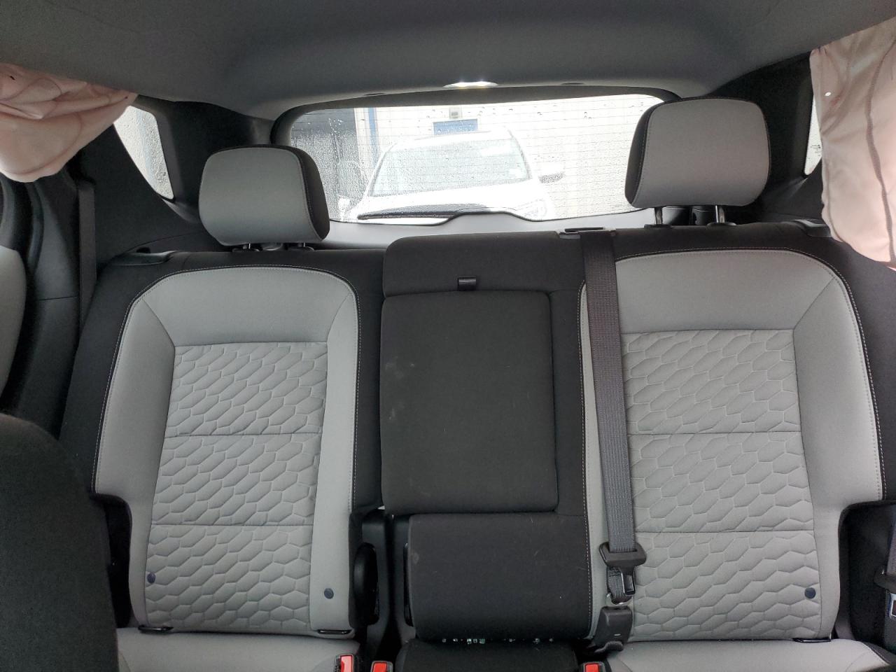 2021 Chevrolet Equinox - Image 10