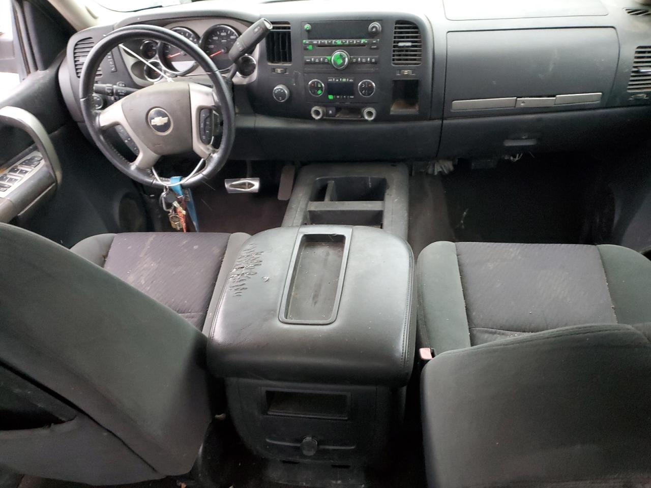 2009 Chevrolet Silverado - Image 8