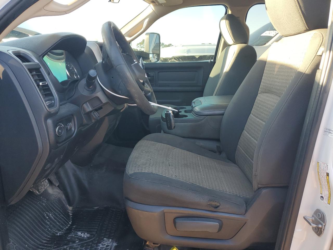 2020 RAM 3500 - Image 7