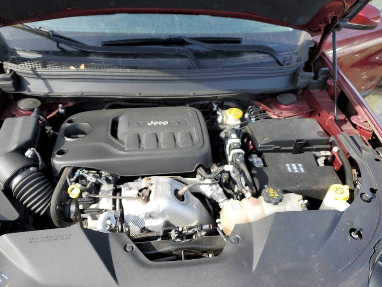 2019 Jeep Grand Cherokee - Image 12