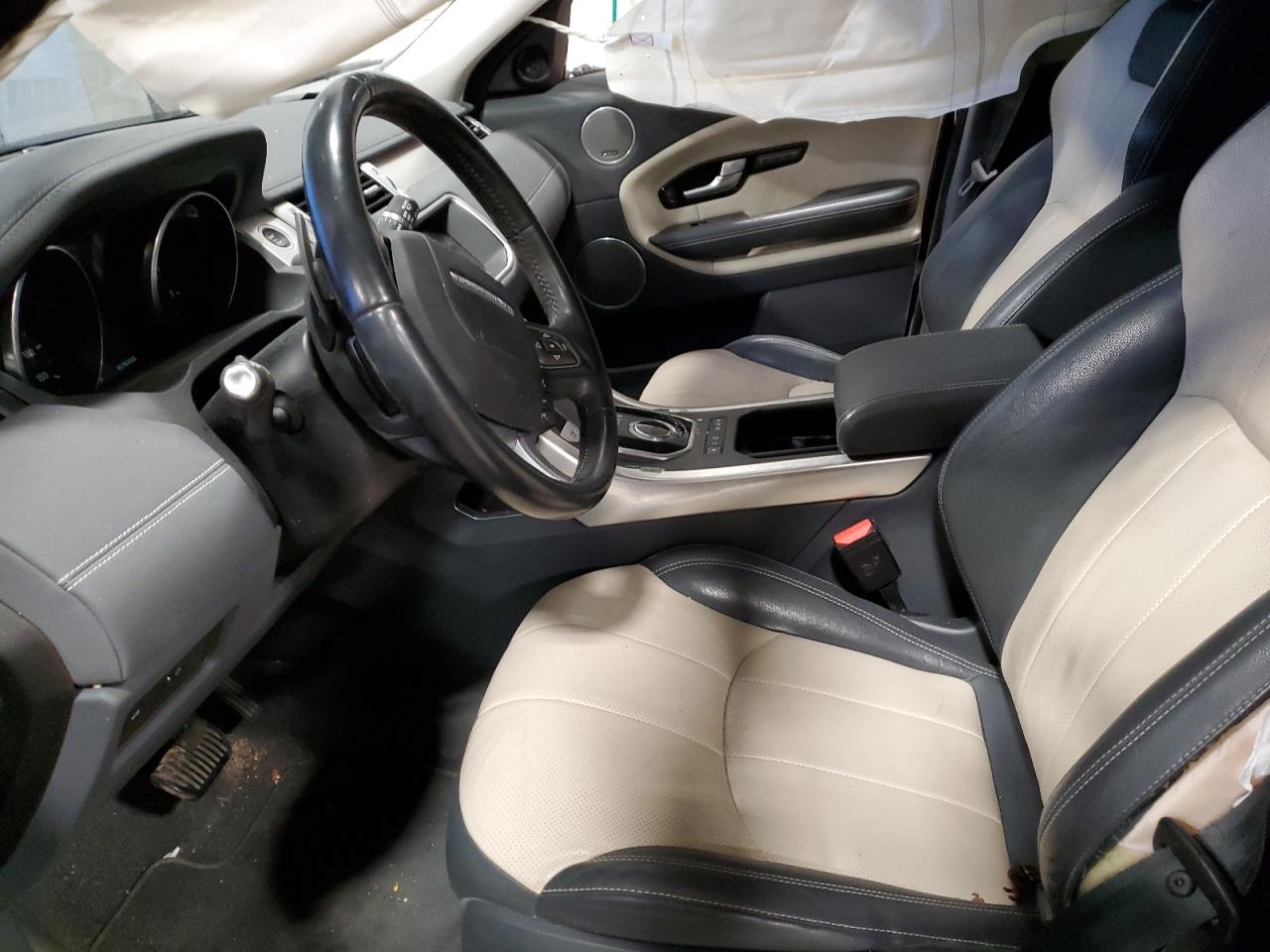 2017 Land Rover Range Rover - Image 7