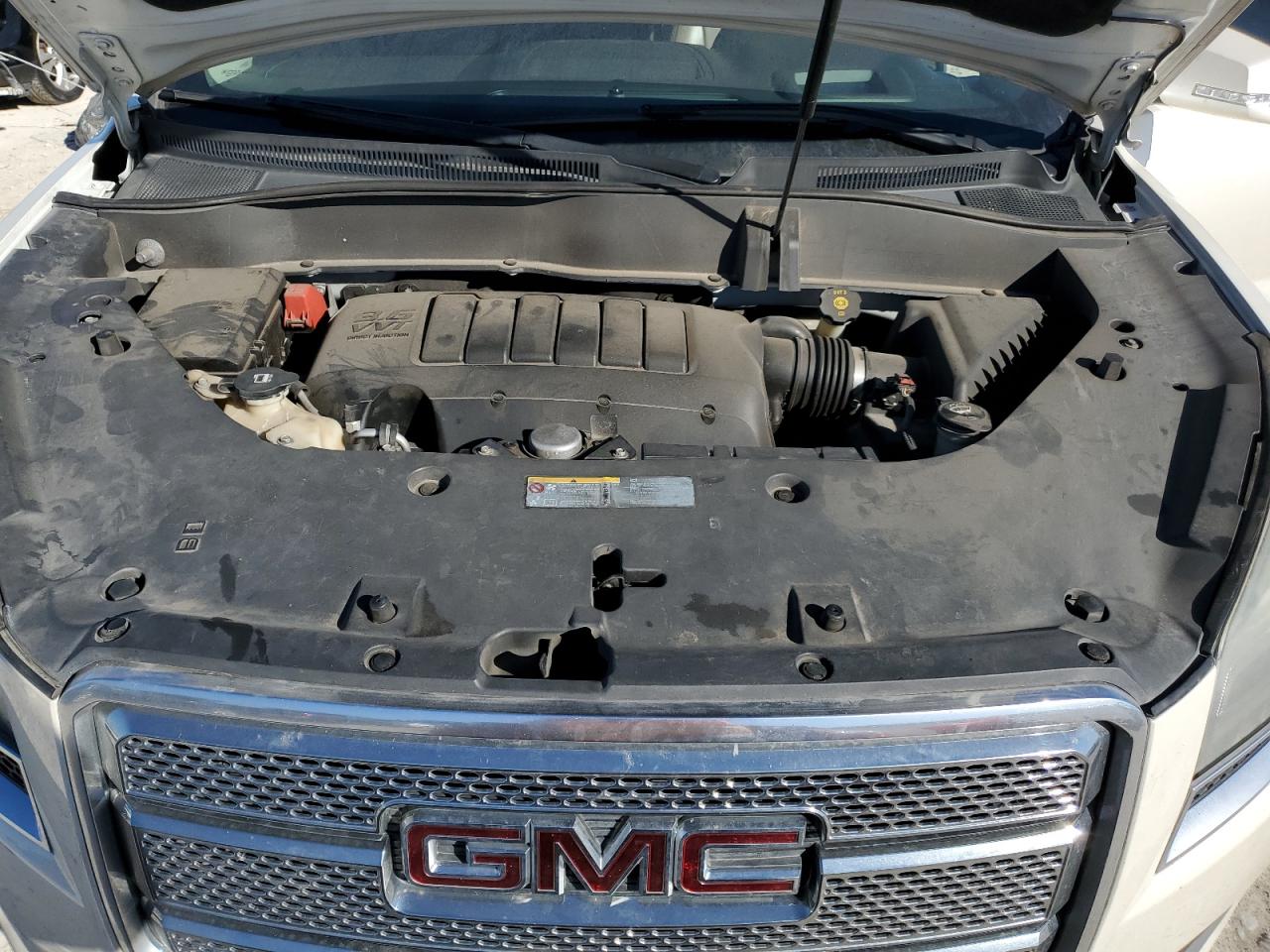 2013 GMC Acadia - Image 12