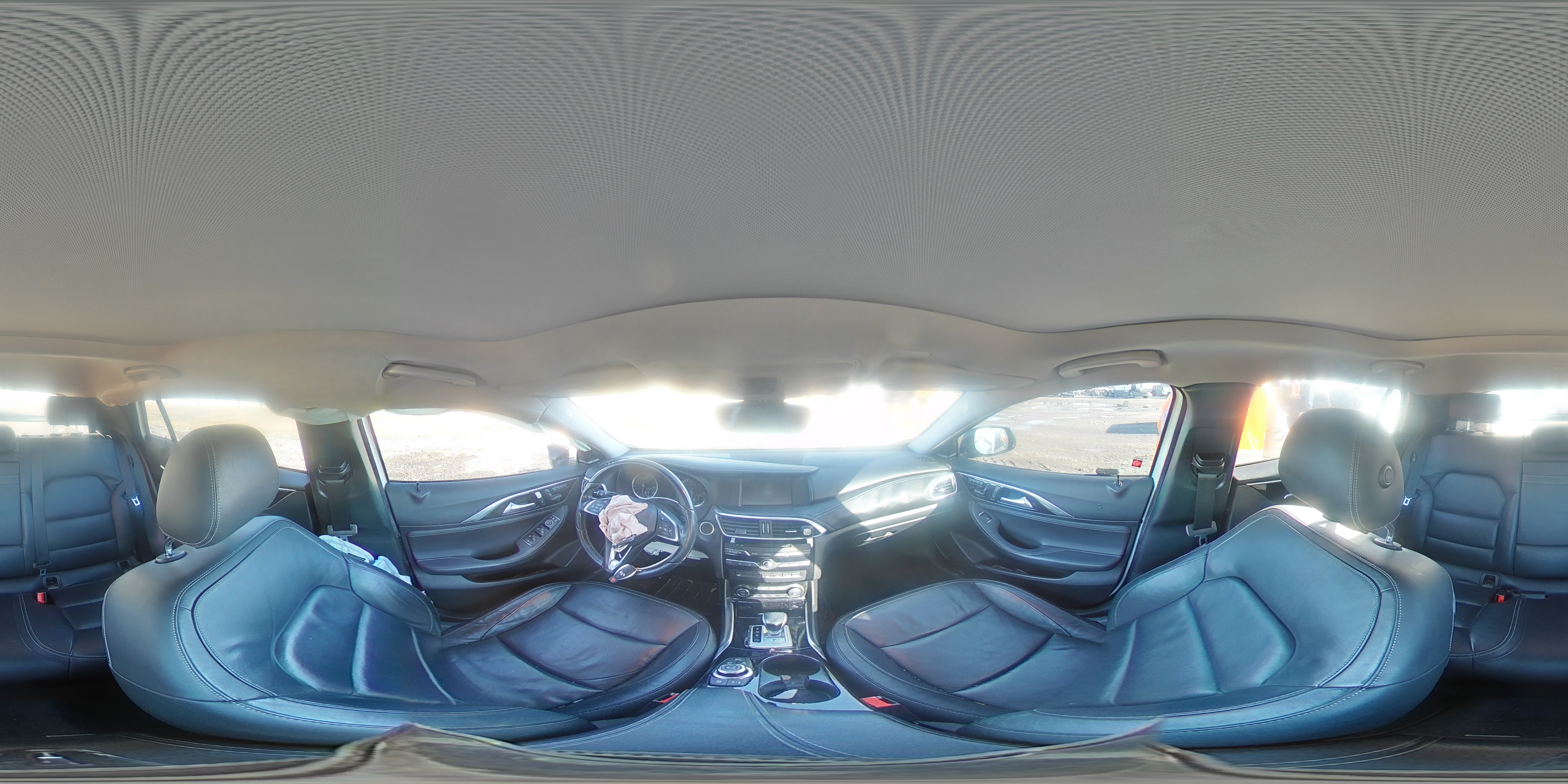 2017 Infiniti QX30 - Image 14