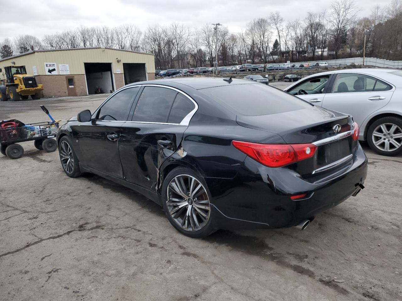 2015 Infiniti Q50 - Image 2