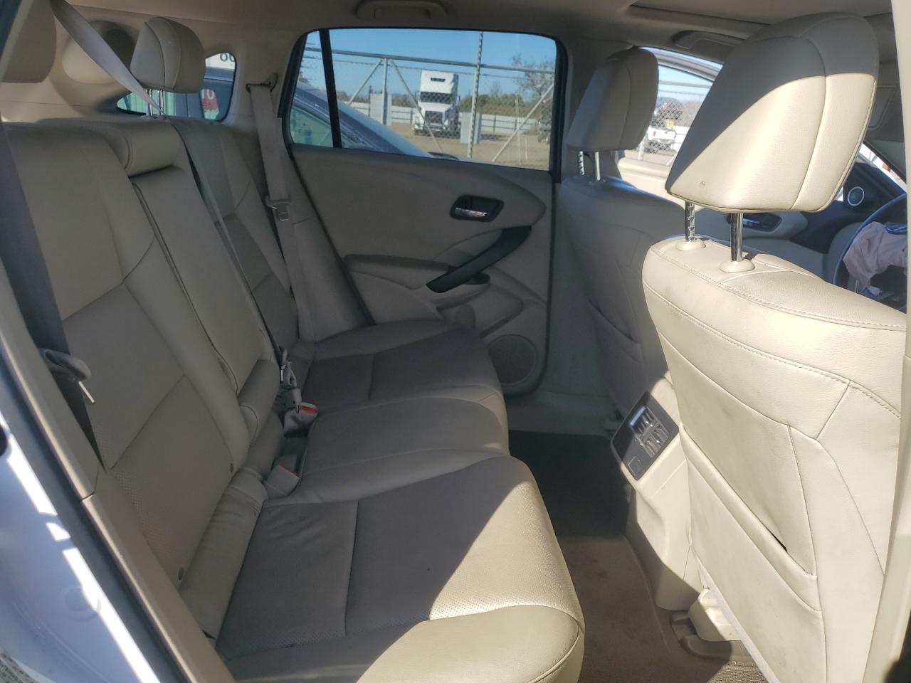 2016 Acura RDX - Image 12