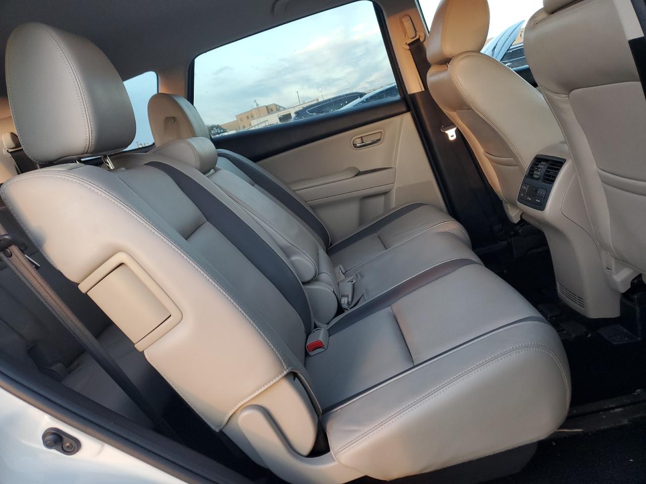 2012 Mazda CX-9 - Image 11