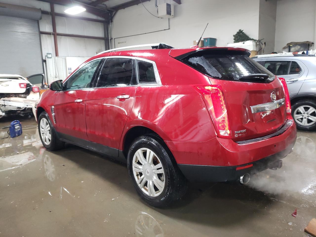 2010 Cadillac SRX - Image 2