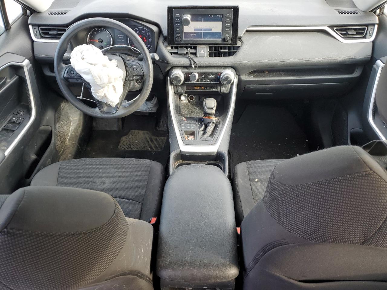 2019 Toyota RAV 4 - Image 8