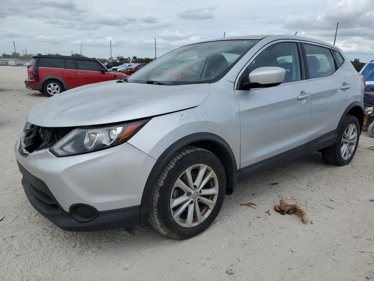 2017 Nissan Rogue - Image 1