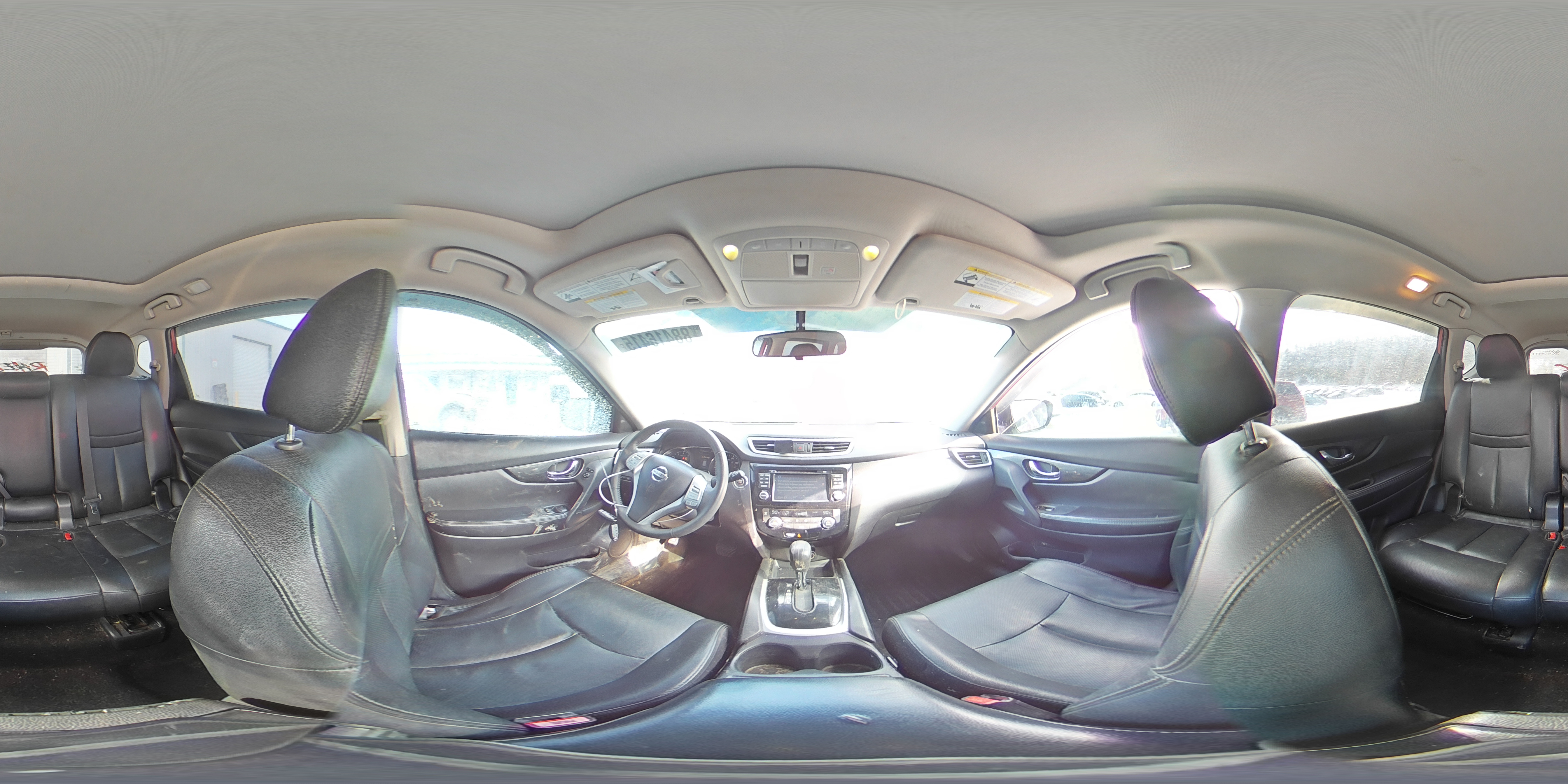 2016 Nissan Rogue - Image 13