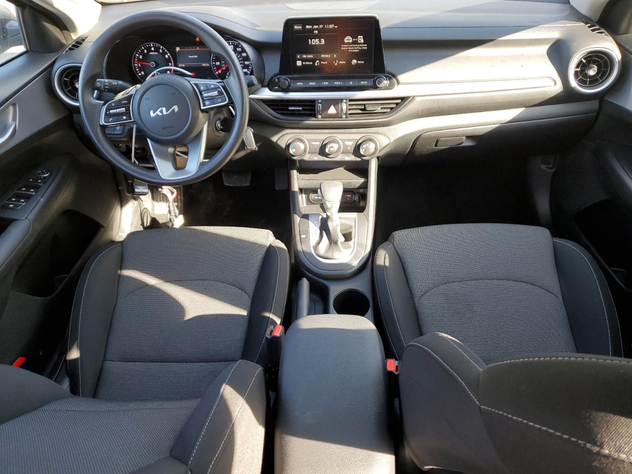 2024 Kia Forte - Image 8