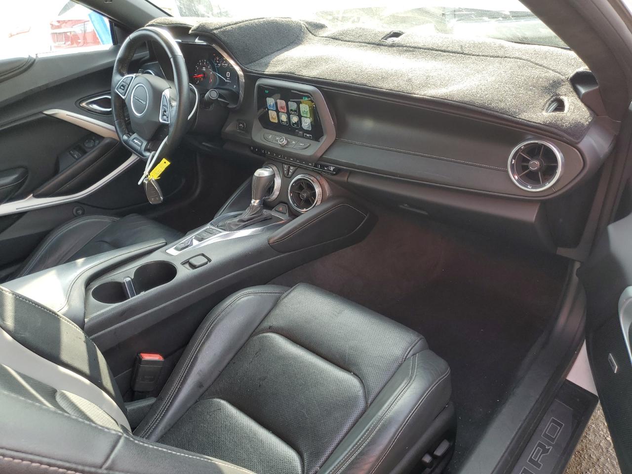 2017 Chevrolet Camaro - Image 8