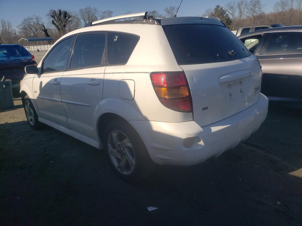 2006 Pontiac Vibe - Image 2