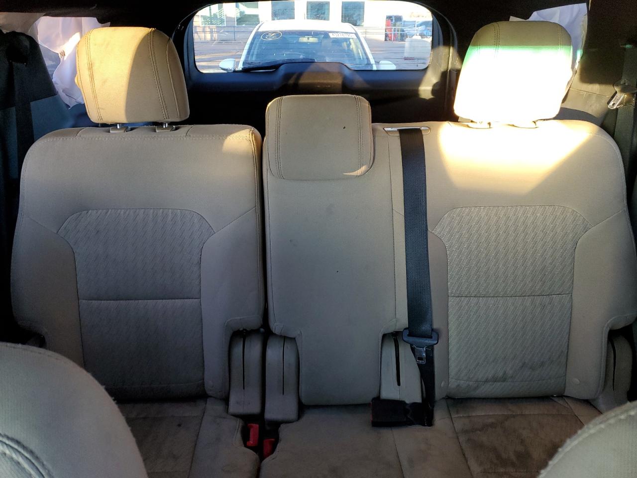 2017 Ford Explorer - Image 10
