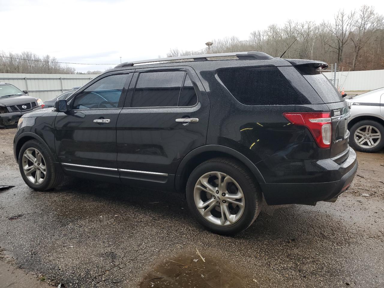 2014 Ford Explorer - Image 2