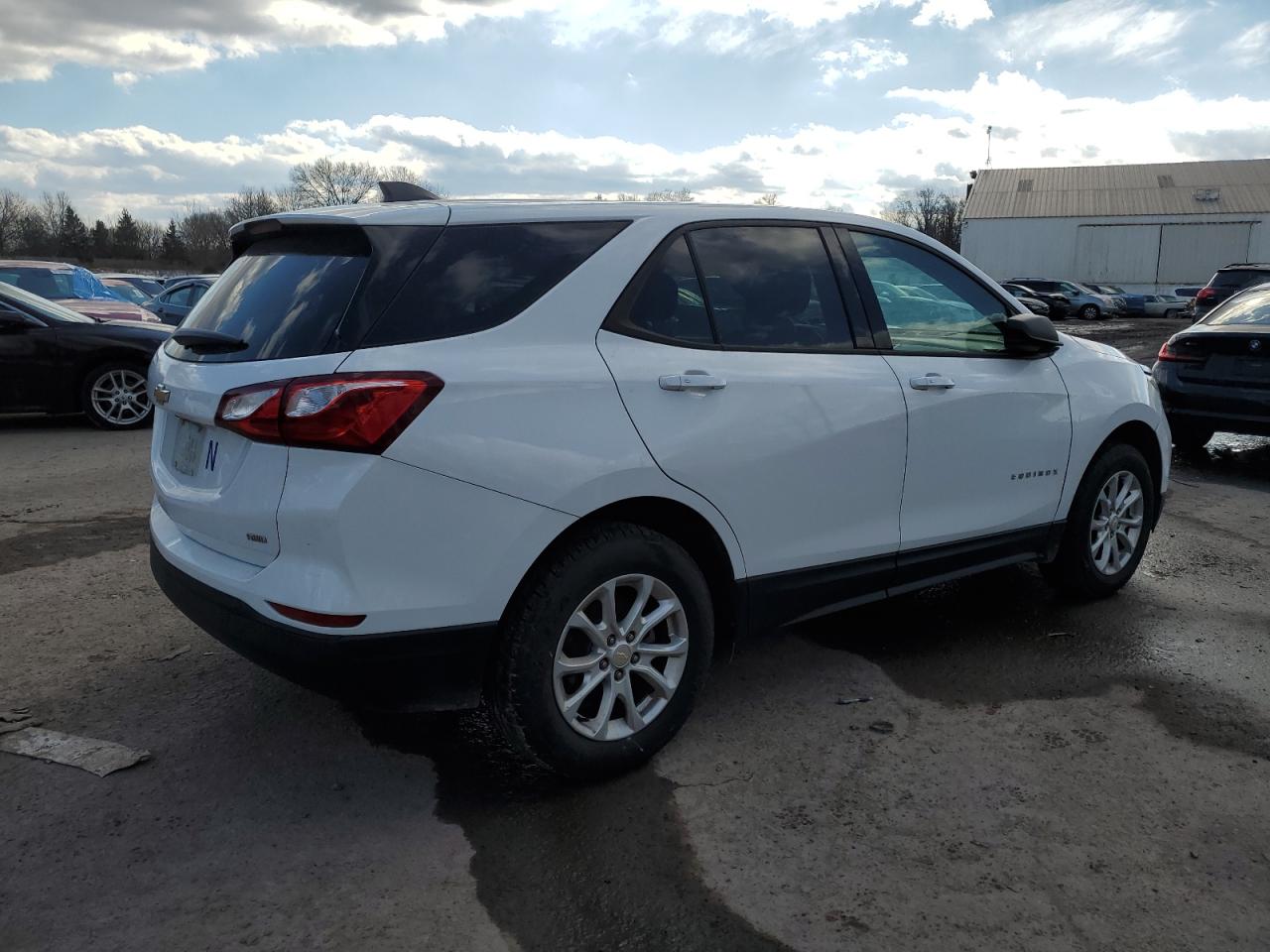 2019 Chevrolet Equinox - Image 3
