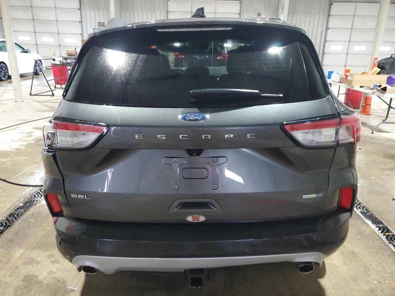 2020 Ford Escape - Image 6