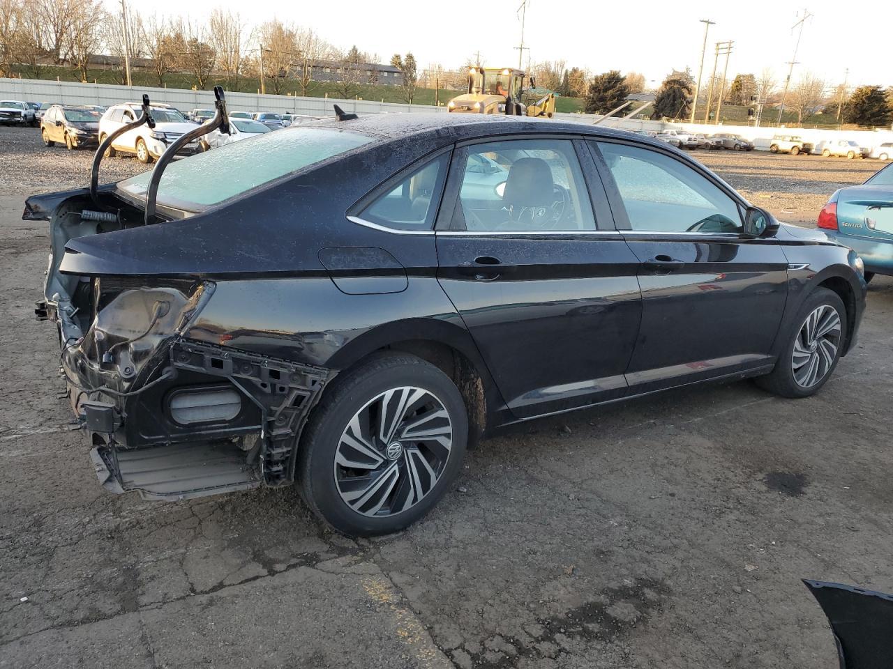 2020 Volkswagen Jetta - Image 3