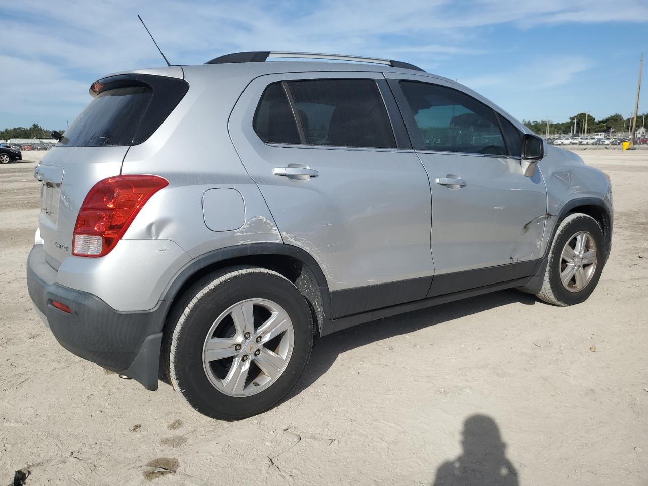 2016 Chevrolet Trax - Image 3