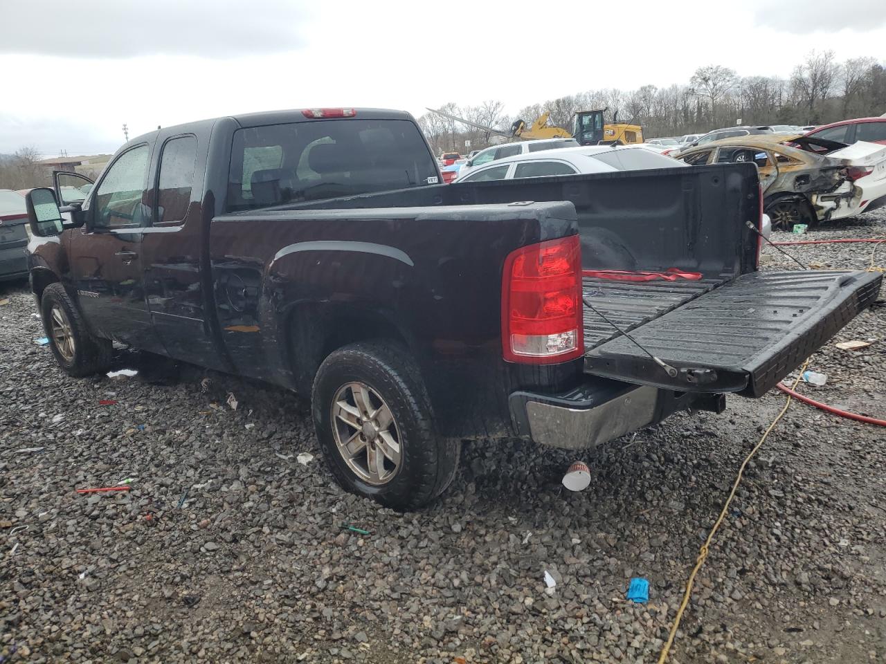2007 GMC Sierra - Image 2