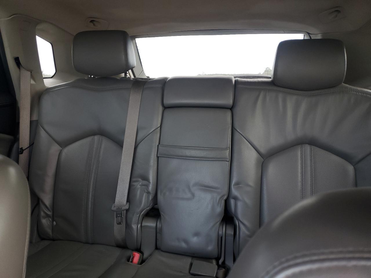 2010 Cadillac SRX - Image 10