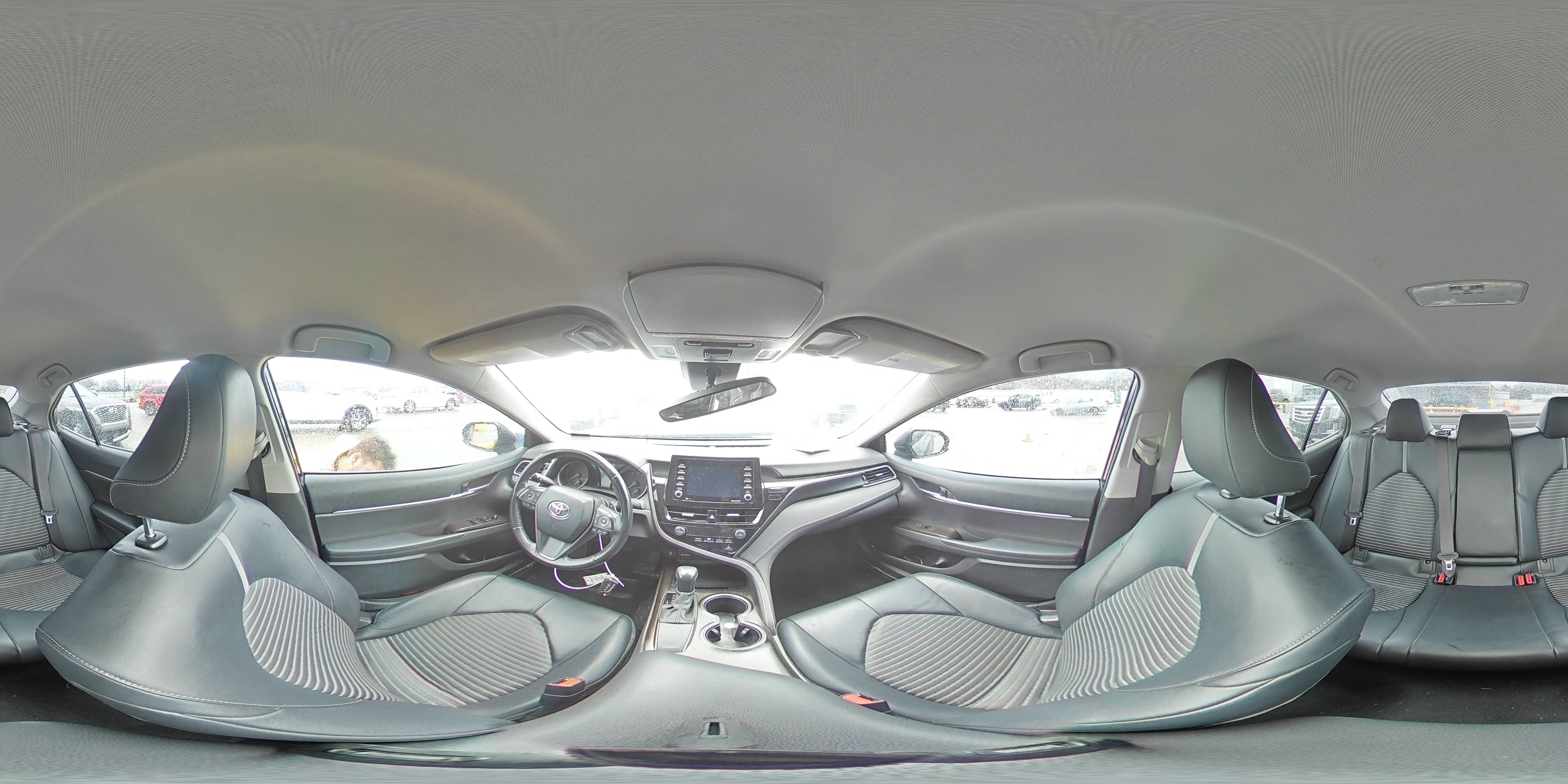 2021 Toyota Camry - Image 12