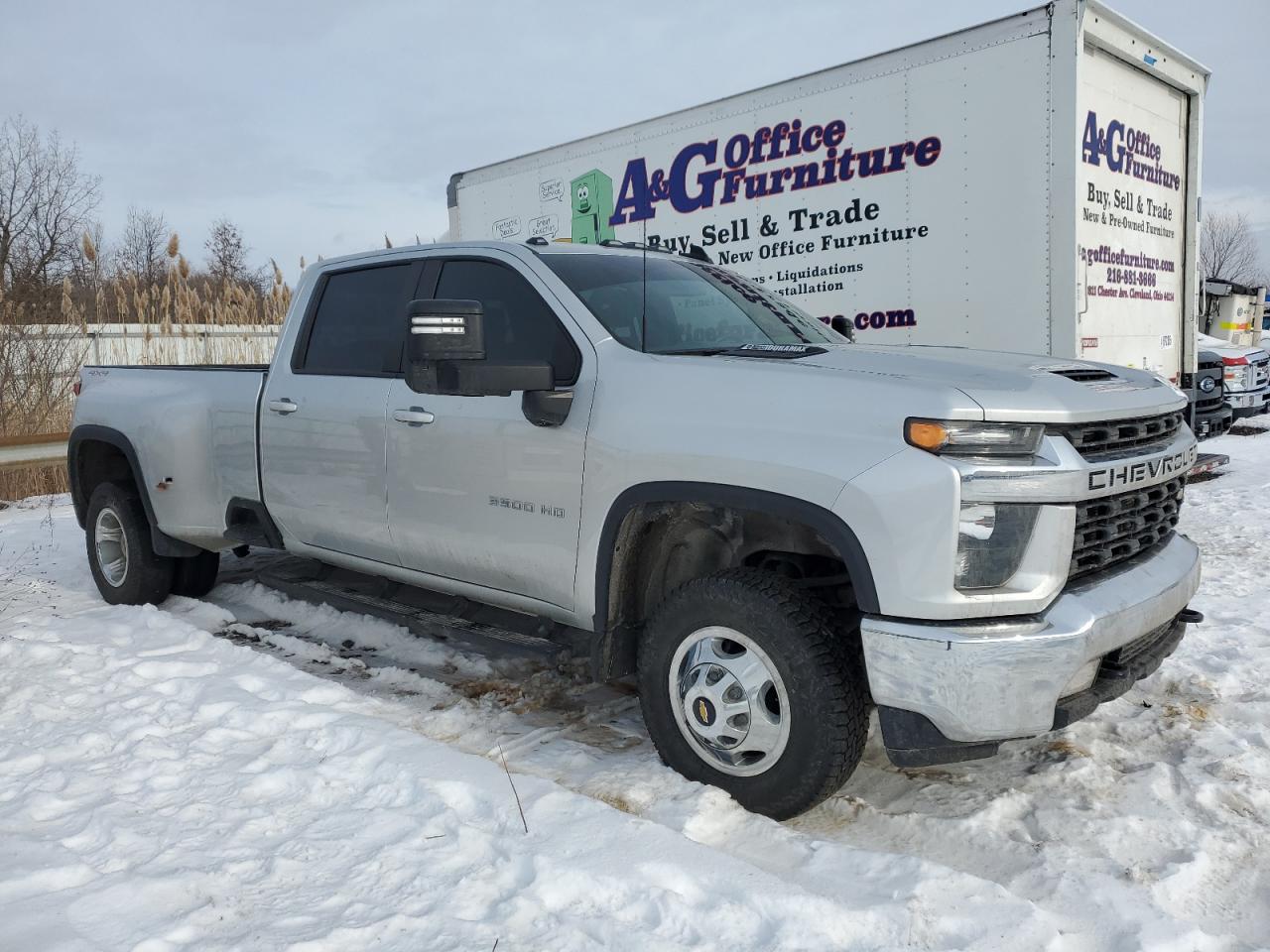 2022 Chevrolet Silverado - Image 4