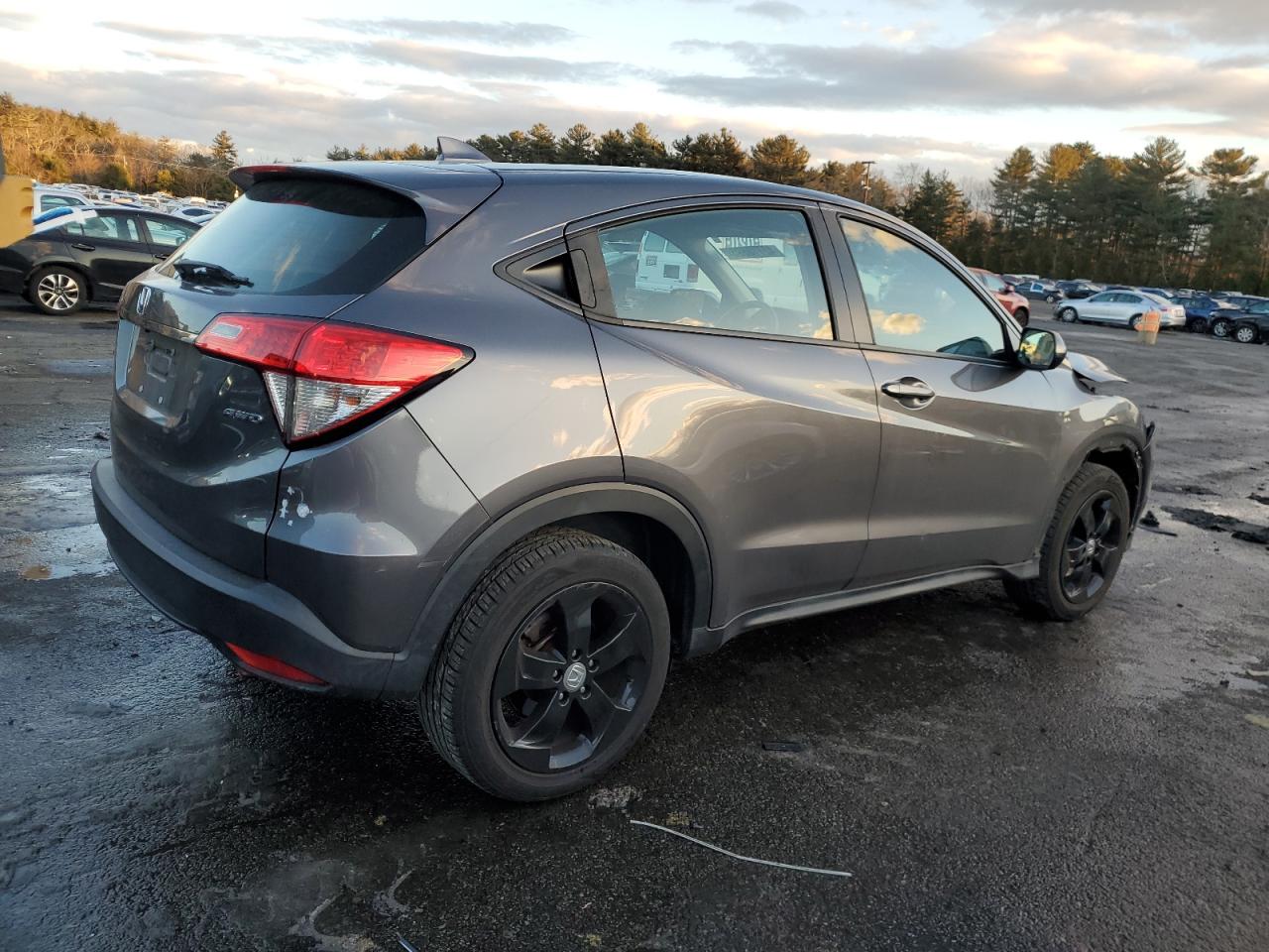 3CZRU6H31KG722826 HONDA HR-V 2019