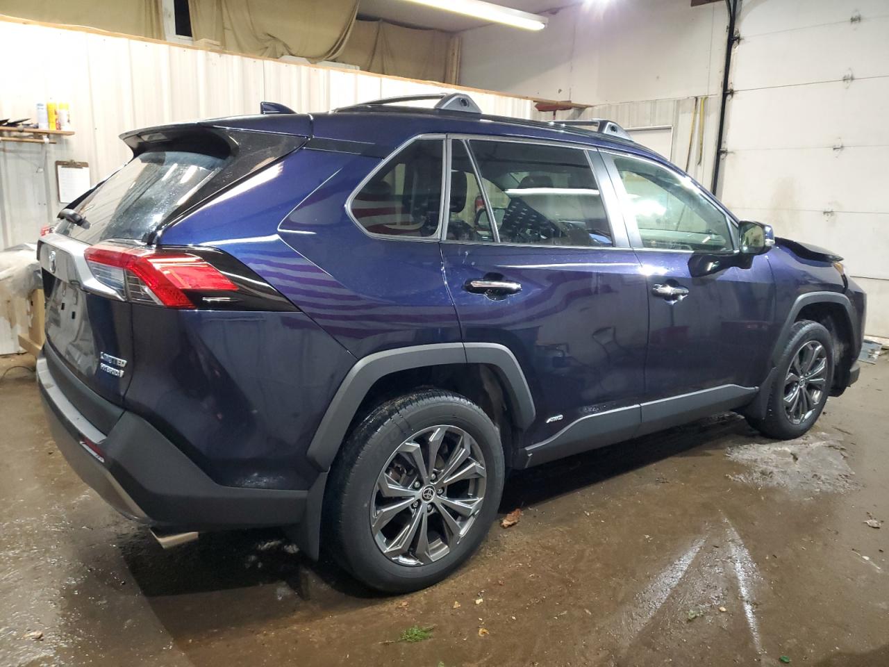 2022 Toyota RAV 4 - Image 3