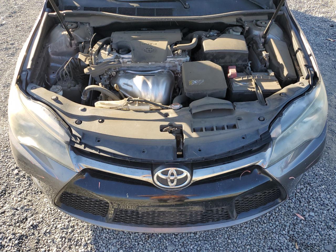 2016 Toyota Camry - Image 11
