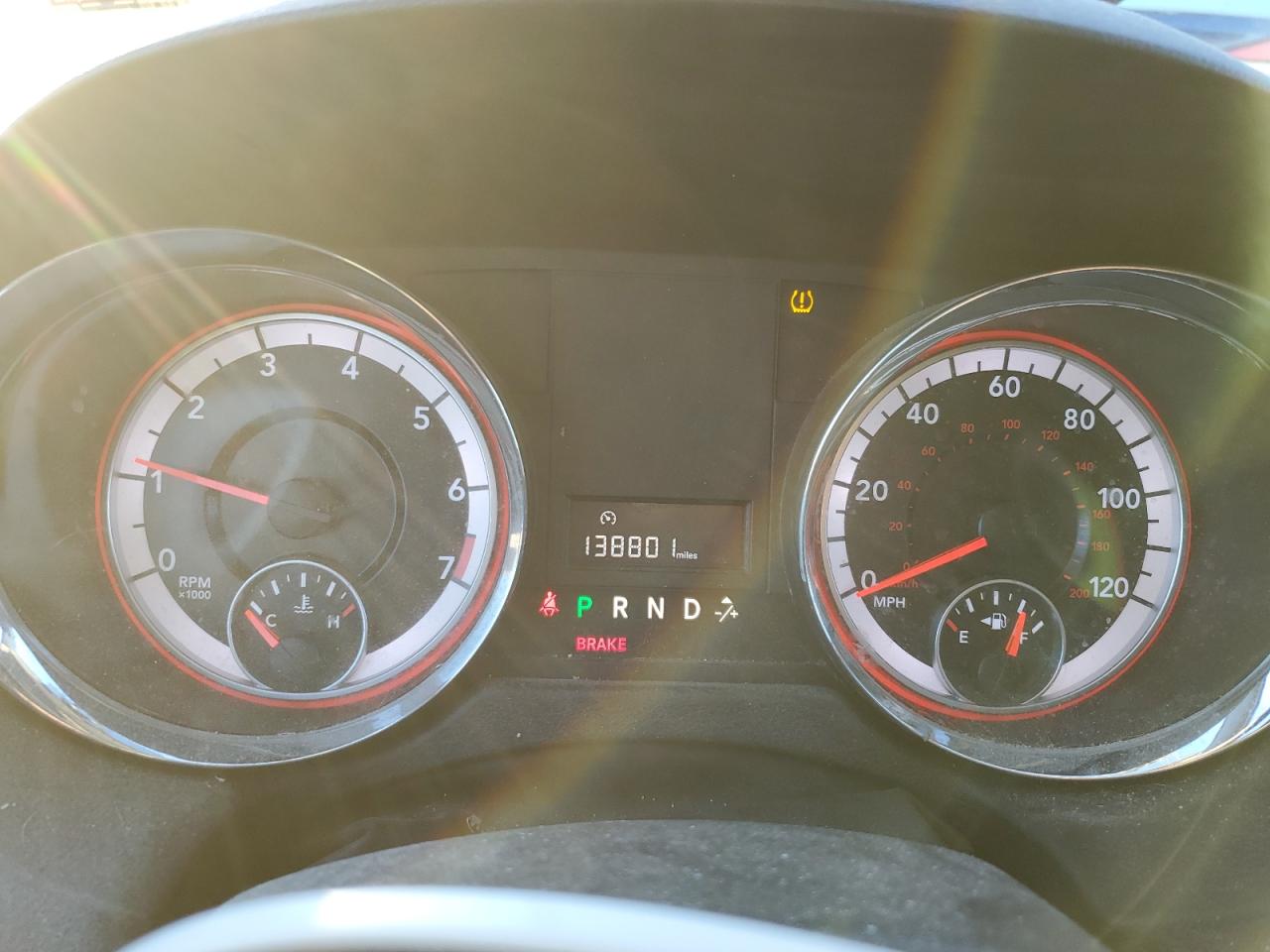 2015 Dodge Caravan - Image 9