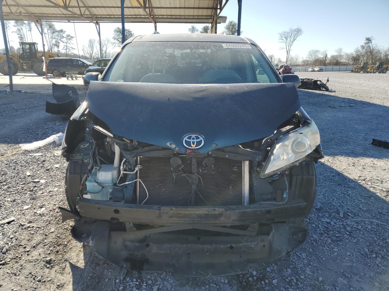 2011 Toyota Sienna - Image 5