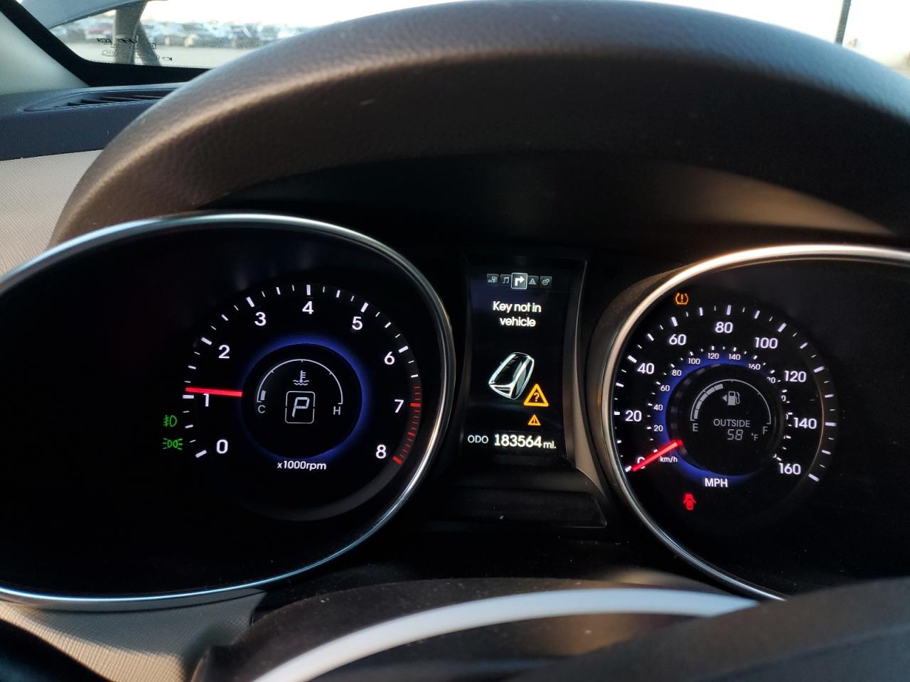 2014 Hyundai Santa Fe - Image 9
